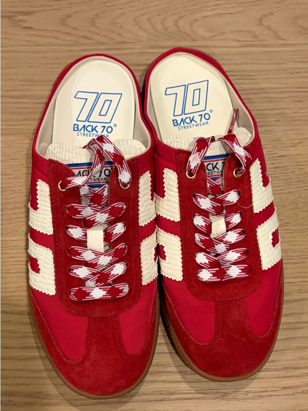 BACKLSS EASTER Backless Sneakers in Red and Milk - Picture 7 of 9